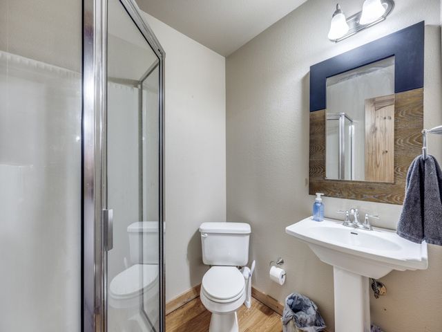 44 Fawn Hollow Circle, Denison, TX 75020