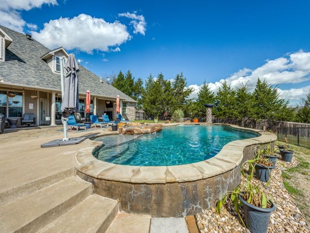 44 Fawn Hollow Circle, Denison, TX 75020
