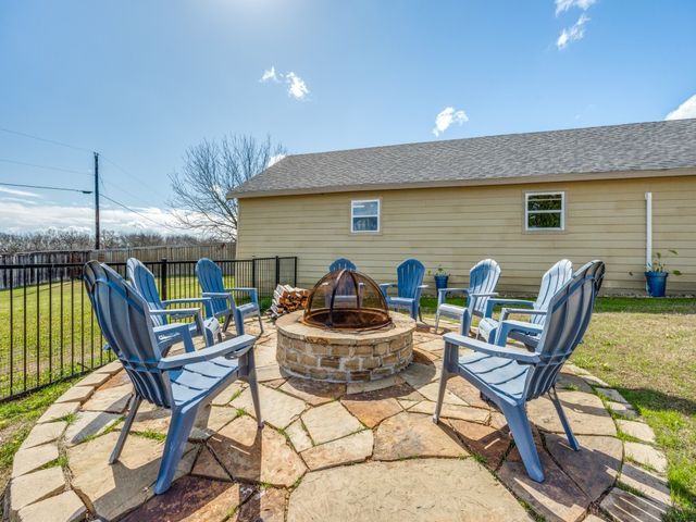 44 Fawn Hollow Circle, Denison, TX 75020