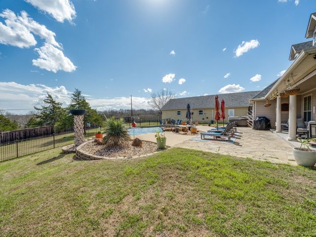 44 Fawn Hollow Circle, Denison, TX 75020