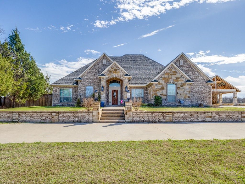 44 Fawn Hollow Circle, Denison, TX 75020