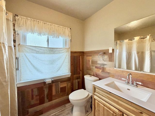 2221 E Ridge Road, Beloit, WI 53511