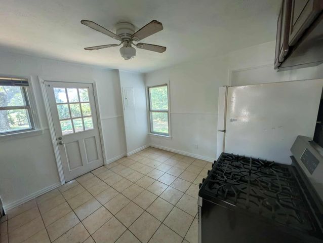 3916 Winfield Avenue, Fort Worth, TX 76109