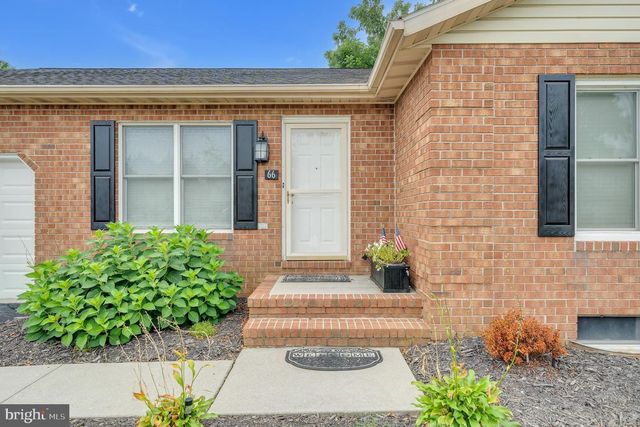 66 SYCAMORE LN, Hanover, PA 17331