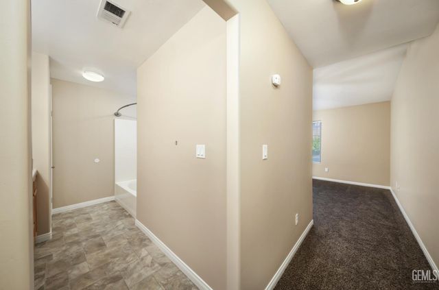 5506 Leeward Point Drive, Bakersfield, CA 93312