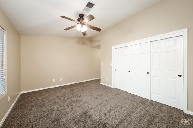 5506 Leeward Point Drive, Bakersfield, CA 93312