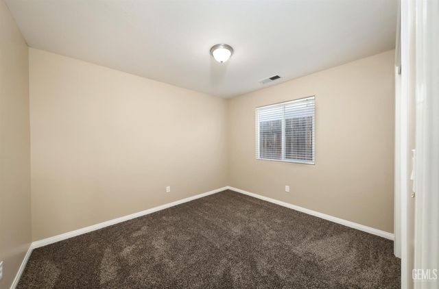 5506 Leeward Point Drive, Bakersfield, CA 93312