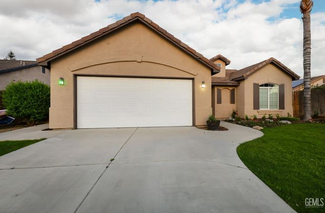 5506 Leeward Point Drive, Bakersfield, CA 93312