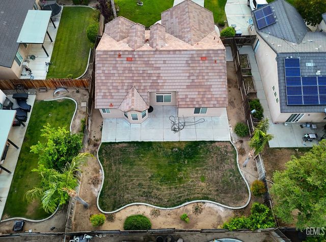 5506 Leeward Point Drive, Bakersfield, CA 93312