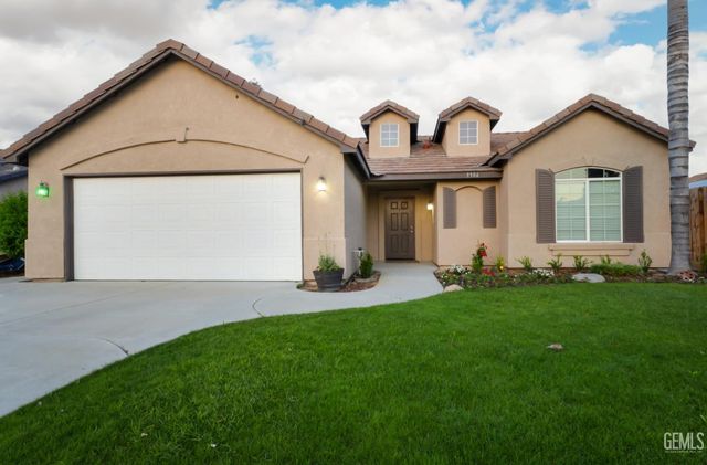 5506 Leeward Point Drive, Bakersfield, CA 93312