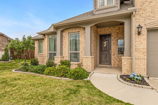 485 W Autumn Hill Bluff, Lavon, TX 75166