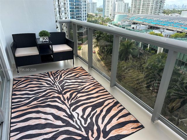 6039 Collins Ave 1136, Miami Beach, FL 33140