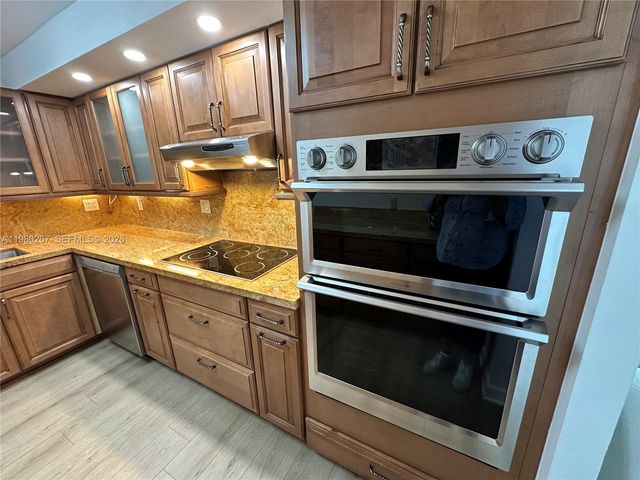 6039 Collins Ave 1136, Miami Beach, FL 33140