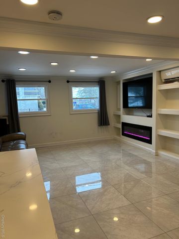 107 Sammis Avenue, Deer Park, NY 11729