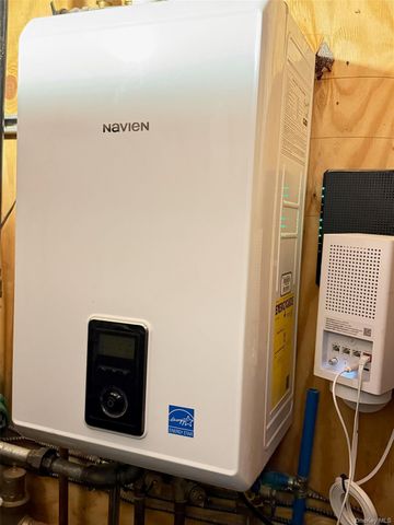 107 Sammis Avenue, Deer Park, NY 11729