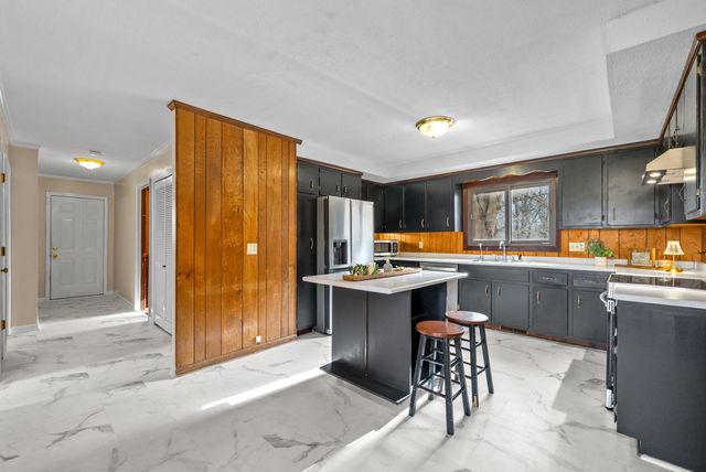 520 Peterson Ln, Clarksville, TN 37040