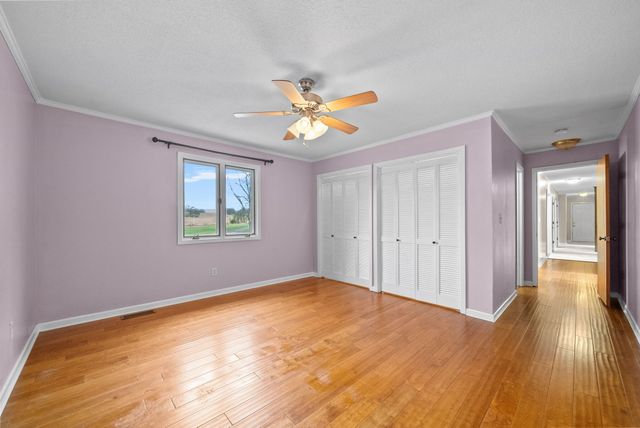 520 Peterson Ln, Clarksville, TN 37040