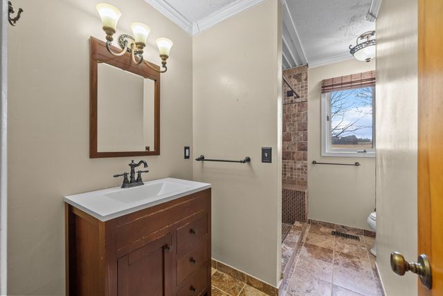 520 Peterson Ln, Clarksville, TN 37040