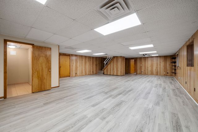 520 Peterson Ln, Clarksville, TN 37040