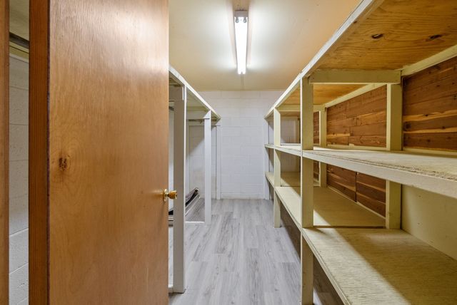 520 Peterson Ln, Clarksville, TN 37040