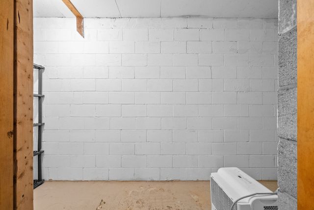 520 Peterson Ln, Clarksville, TN 37040