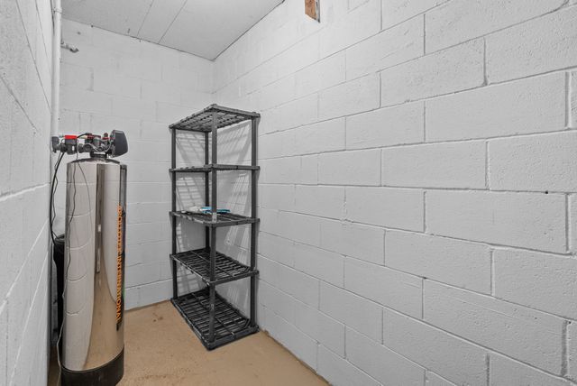 520 Peterson Ln, Clarksville, TN 37040