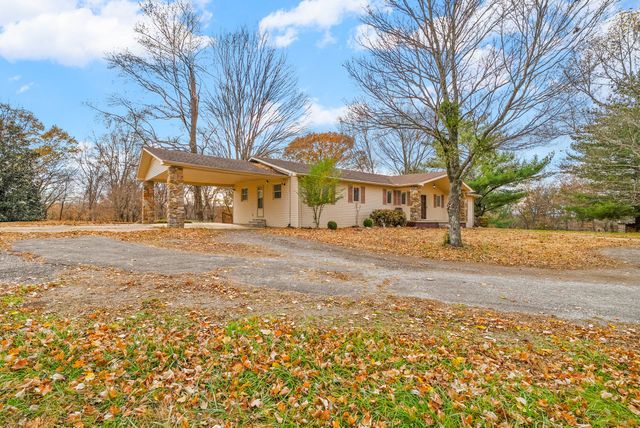 520 Peterson Ln, Clarksville, TN 37040