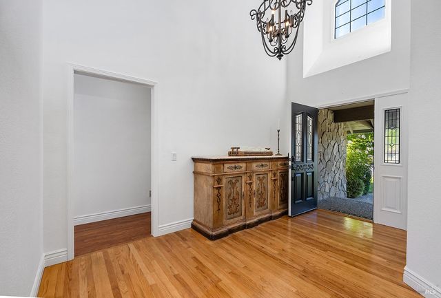 400 Eastin Dr, Sonoma, CA 95476