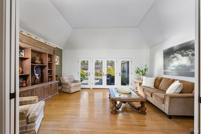 400 Eastin Dr, Sonoma, CA 95476