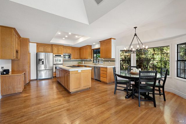 400 Eastin Dr, Sonoma, CA 95476