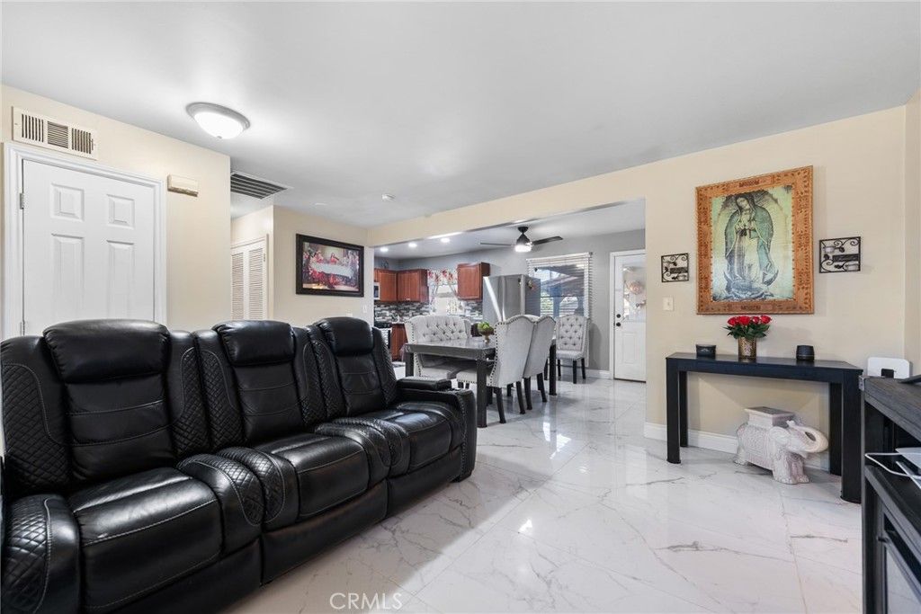 Image 18 of property listing at 3869 Lafayette, Riverside, CA 92503