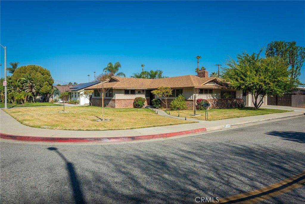 Image 2 of property listing at 3869 Lafayette, Riverside, CA 92503