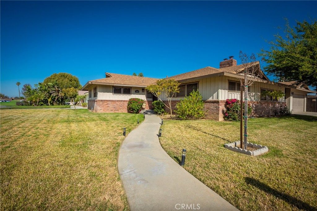 Image 5 of property listing at 3869 Lafayette, Riverside, CA 92503