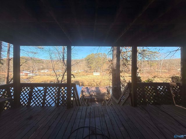 4512 Hideaway Drive, Guntersville, AL 35976