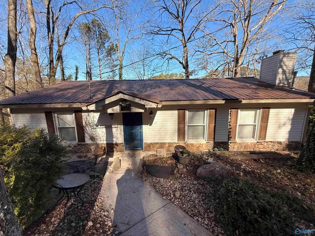 4512 Hideaway Drive, Guntersville, AL 35976