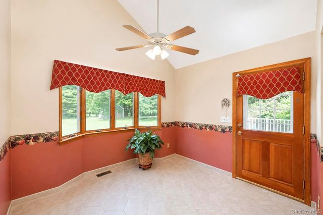 29 Niewood Drive, Ridge, NY 11961
