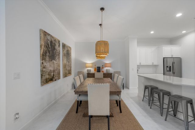 2920 Twin Oaks Way, Wellington, FL 33414