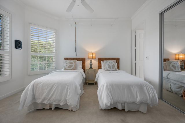 2920 Twin Oaks Way, Wellington, FL 33414