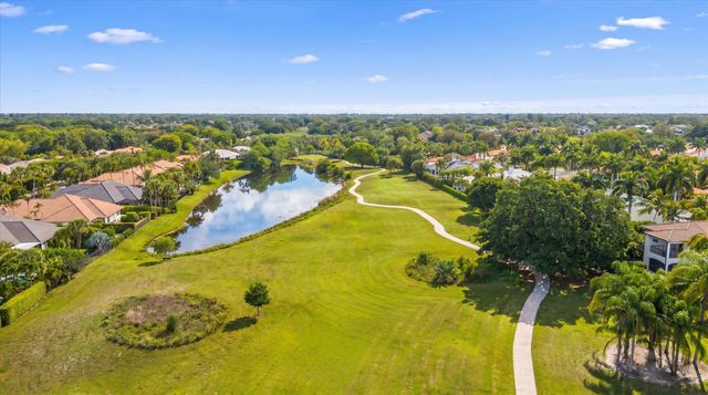 2920 Twin Oaks Way, Wellington, FL 33414