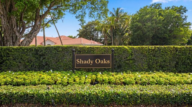 2920 Twin Oaks Way, Wellington, FL 33414