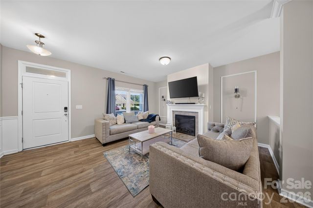 5137 Thomasville Drive, Belmont, NC 28012