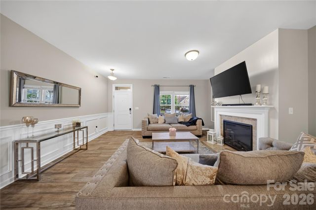 5137 Thomasville Drive, Belmont, NC 28012