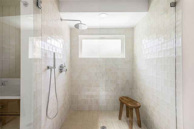 9666 Whitehurst Drive, Dallas, TX 75243