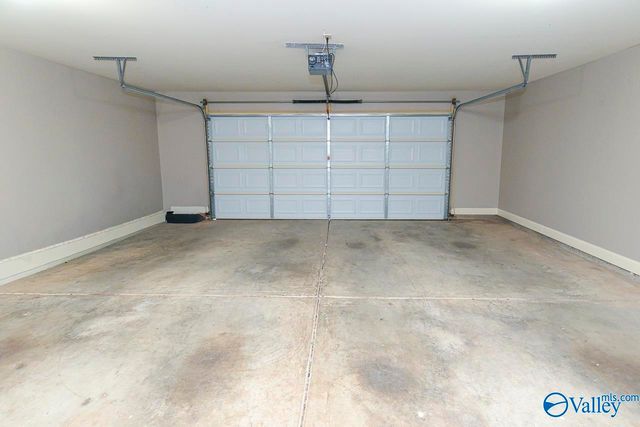 15818 Trey Hughes Drive, Harvest, AL 35749