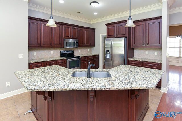 15818 Trey Hughes Drive, Harvest, AL 35749