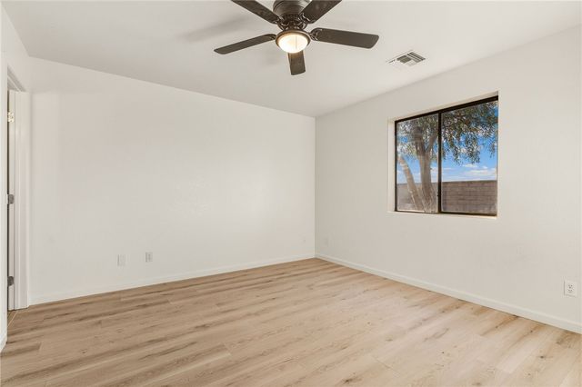 1805 E Boulder Creek Way, Fort Mohave, AZ 86426