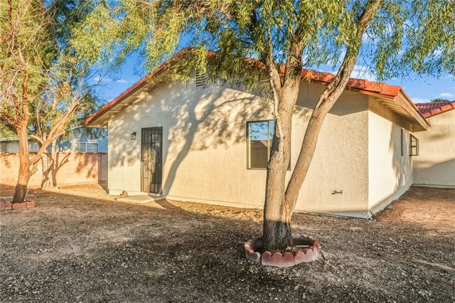 1805 E Boulder Creek Way, Fort Mohave, AZ 86426