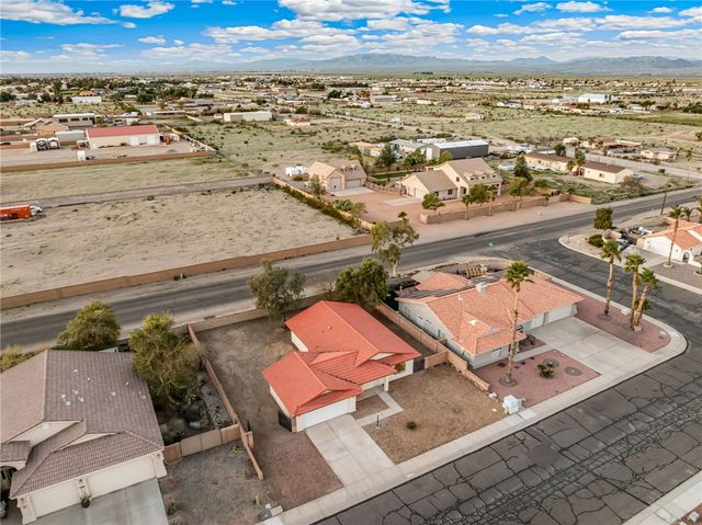 1805 E Boulder Creek Way, Fort Mohave, AZ 86426