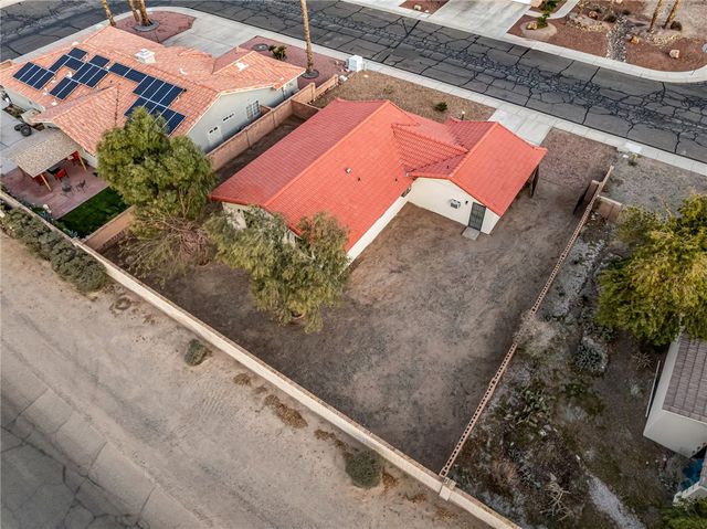 1805 E Boulder Creek Way, Fort Mohave, AZ 86426