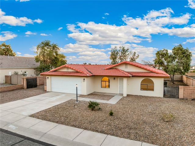 1805 E Boulder Creek Way, Fort Mohave, AZ 86426